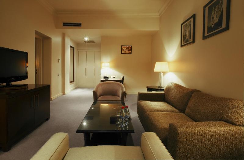 Royal Garden Hotel - Oda