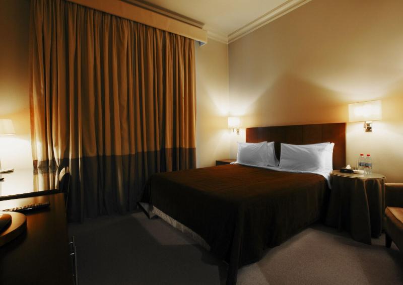 Royal Garden Hotel - Oda