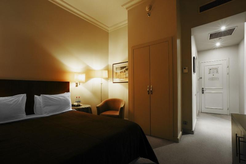 Royal Garden Hotel - Oda