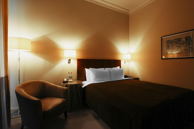 Royal Garden Hotel - Oda