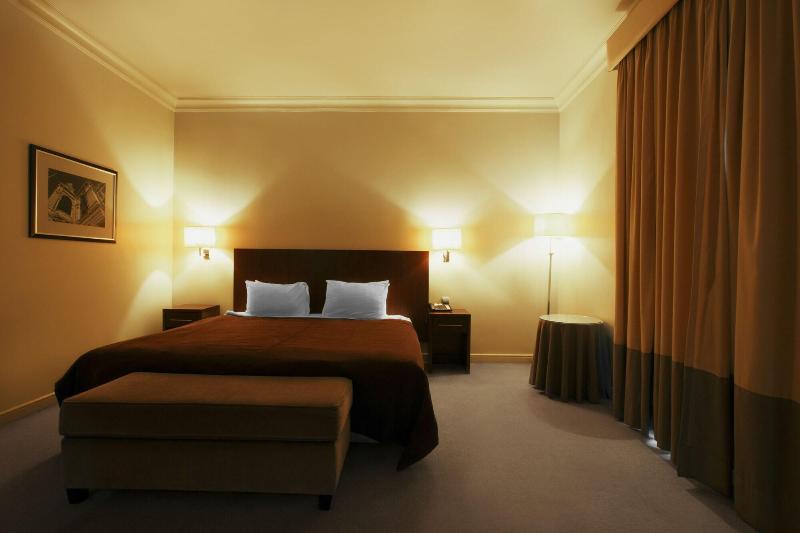 Royal Garden Hotel - Oda