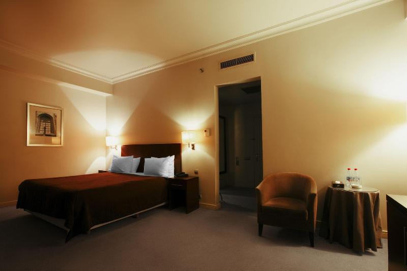 Royal Garden Hotel - Oda