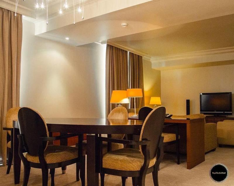Royal Garden Hotel - Oda