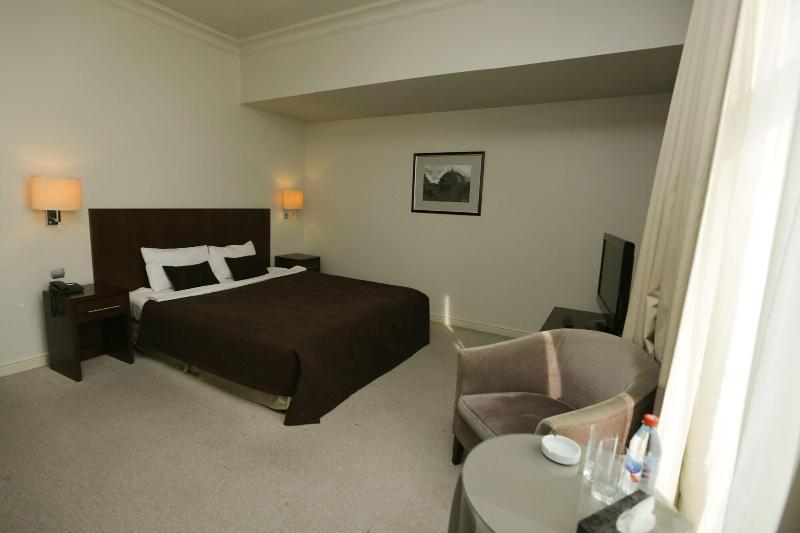 Royal Garden Hotel - Oda