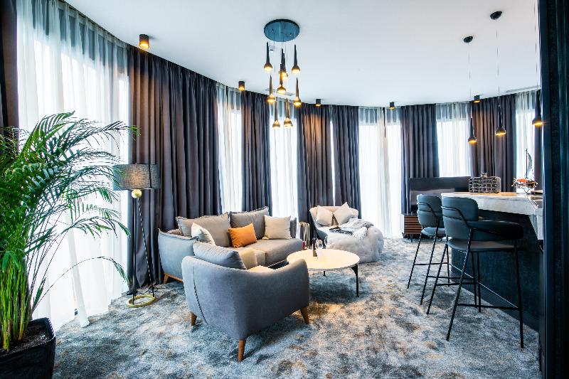 Adamo Hotel - Genel