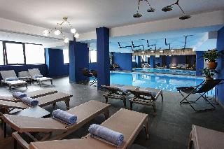 L M Club Hotel otel fotoğrafı