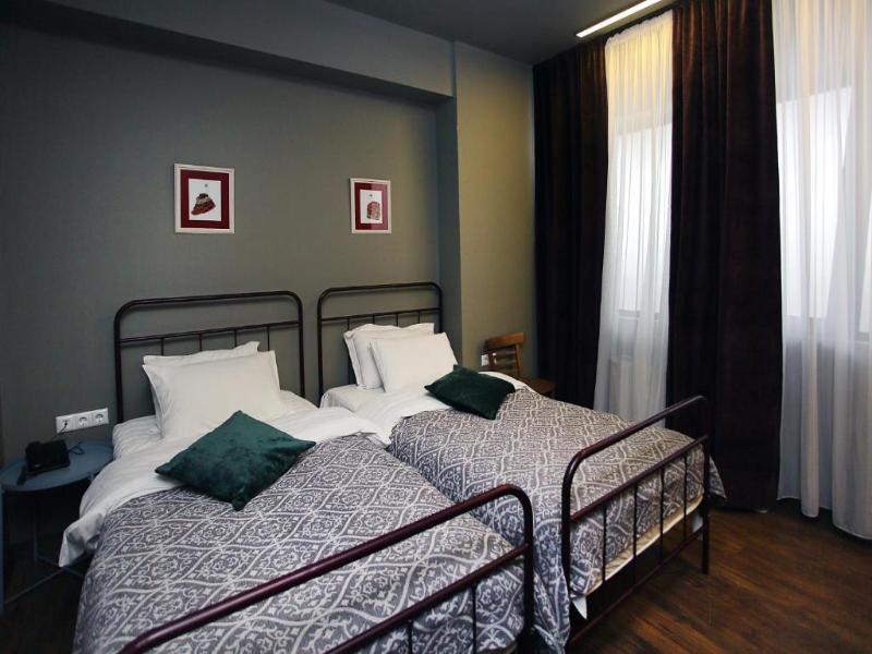 L M Club Hotel - Oda