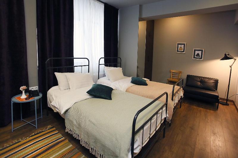 L M Club Hotel - Oda