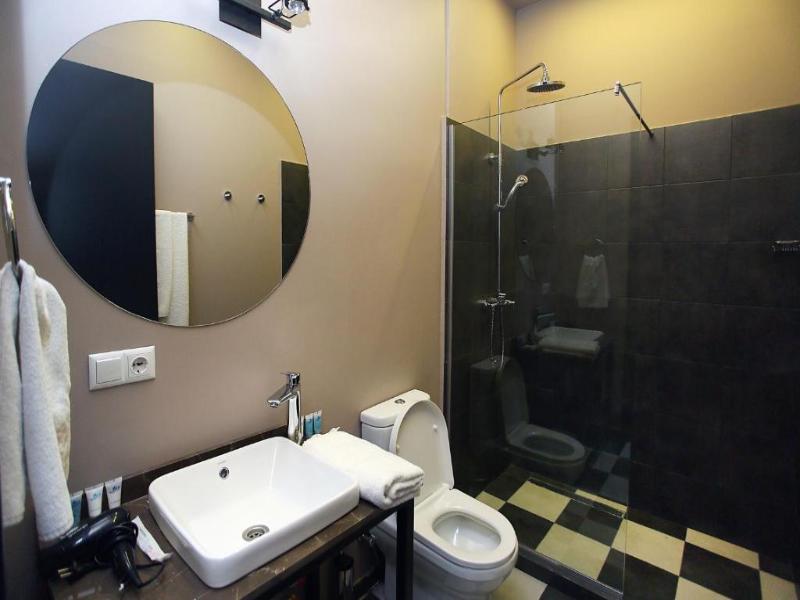 L M Club Hotel - Oda