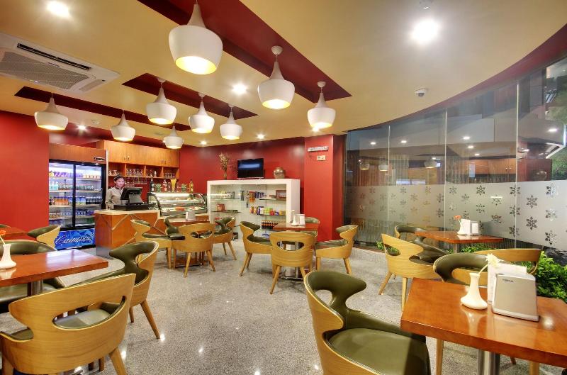 Unima Grand - Bar