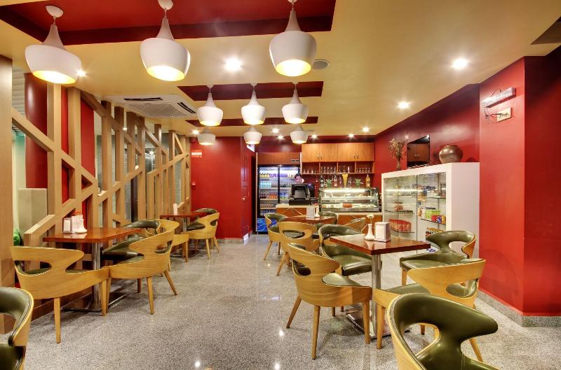 Unima Grand - Bar