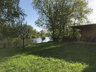 Riverside Inn fotoÄŸrafÄ±