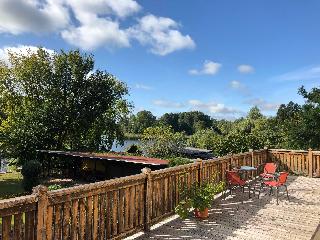 Riverside Inn fotoÄŸrafÄ±