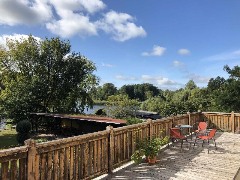 Riverside Inn - Restoran