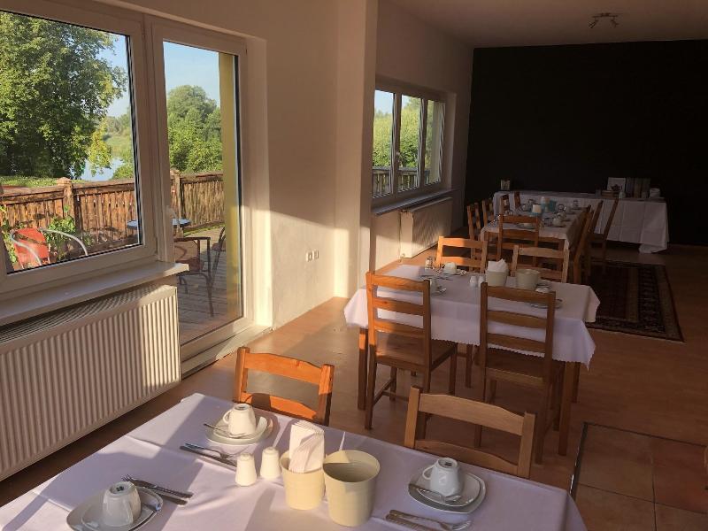 Riverside Inn - Restoran