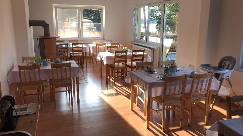 Riverside Inn - Restoran