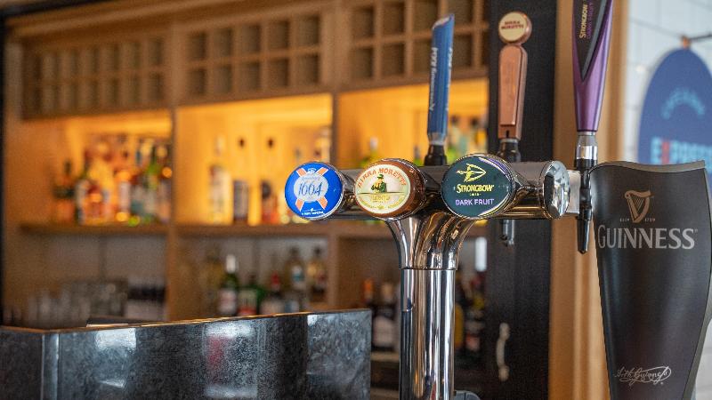 Holiday Inn Express Aberdeen City Centre - Bar