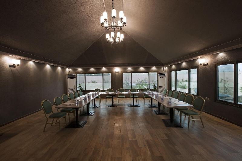 Palms Lily Hotel Suites - Aktivite