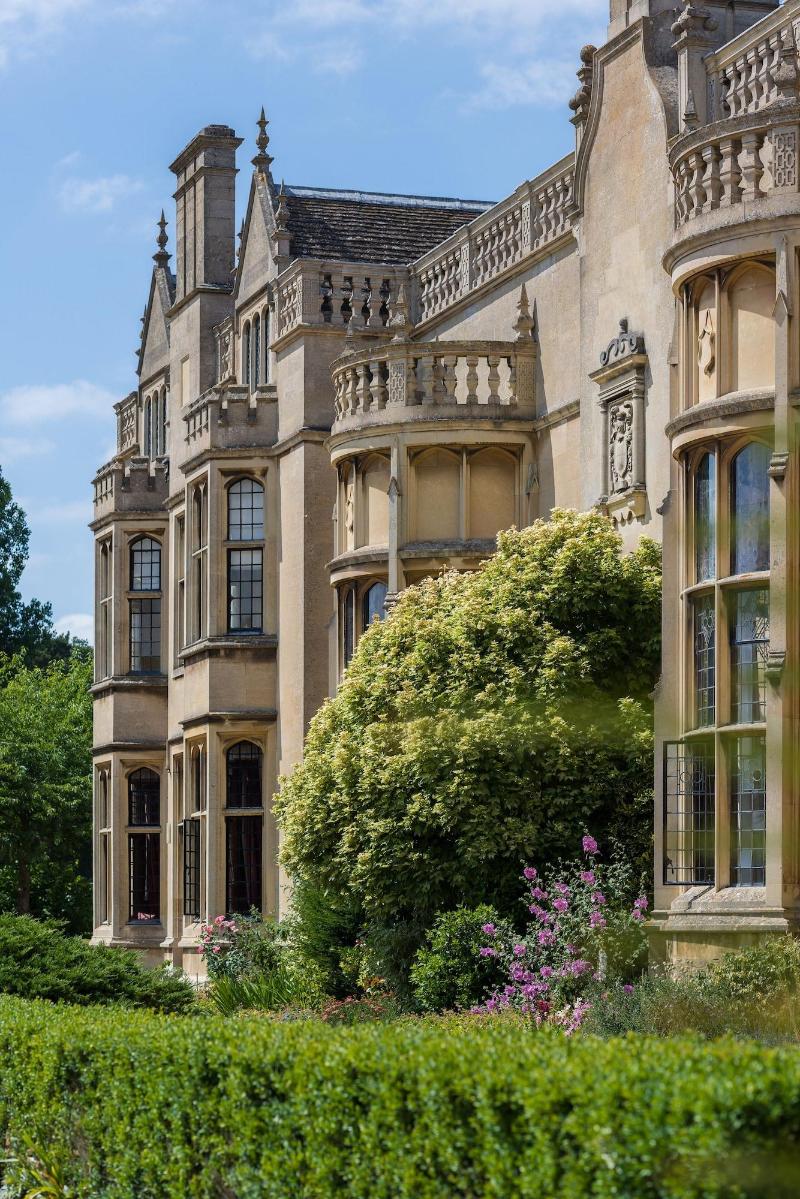Rushton Hall Hotel & Spa - Genel