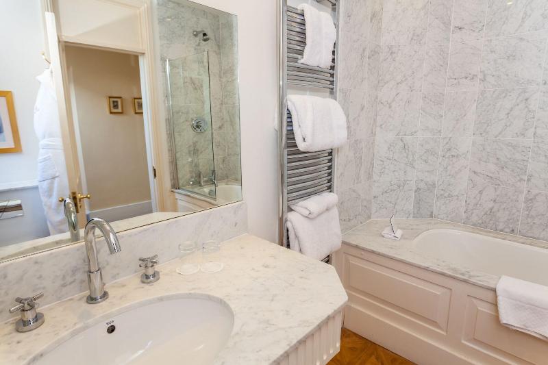 Rushton Hall Hotel & Spa - Oda