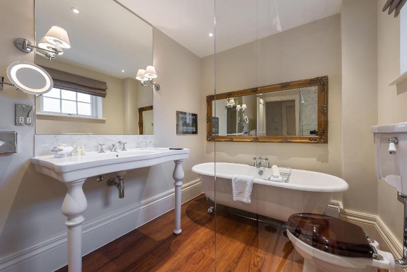 Rushton Hall Hotel & Spa - Oda