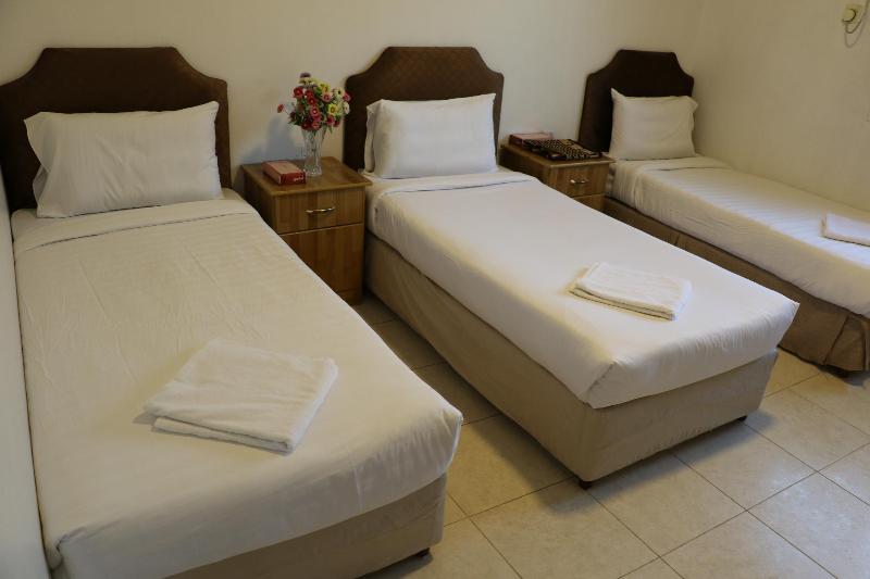 Al Alya Hotel Rooms And Suites - Oda