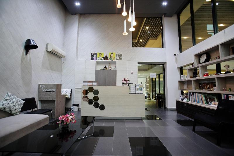 Fullrich Residence - Lobi