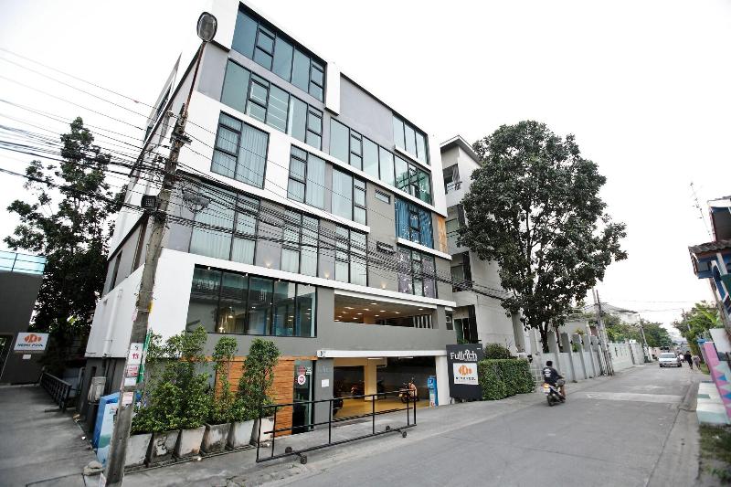 Fullrich Residence - Genel