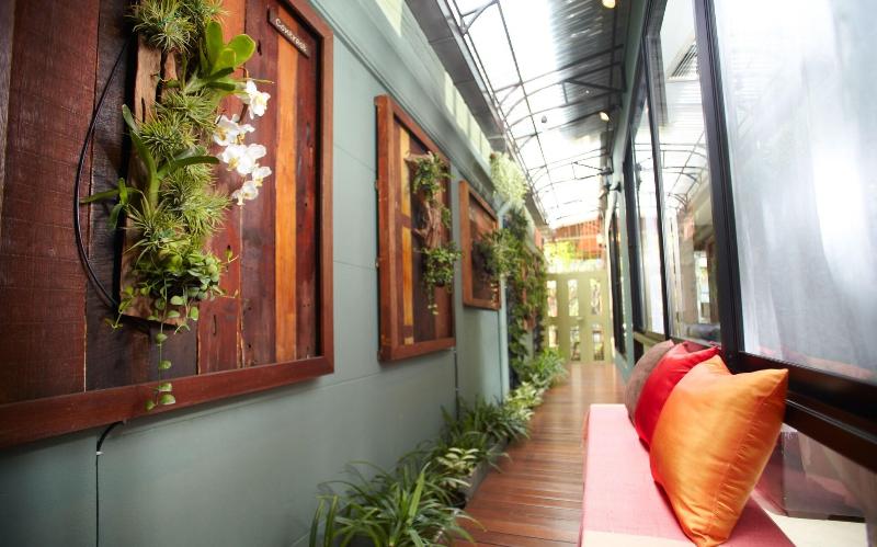 Super OYO 484 Pannee Residence Khaosan - Lobi