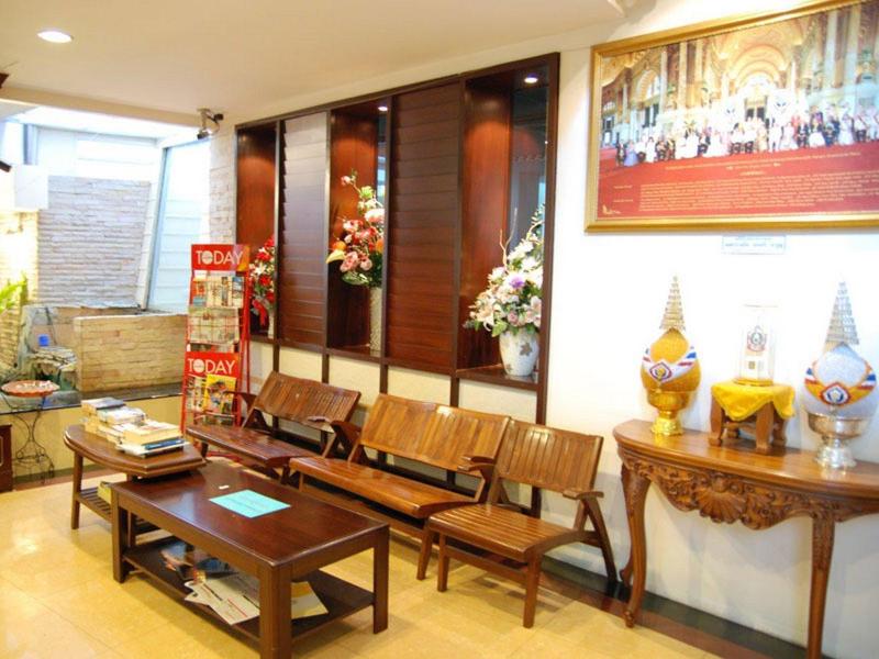 Rambuttri House - Lobi