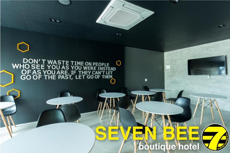 Seven Bee Boutique Hotel - Lobi