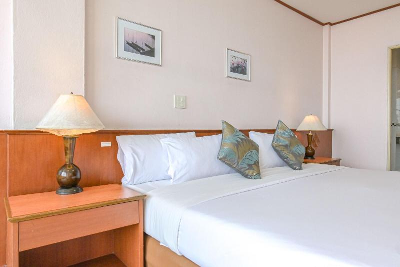 Rattana Park Hotel - Genel