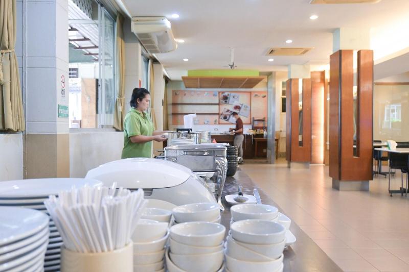 Rattana Park Hotel - Restoran