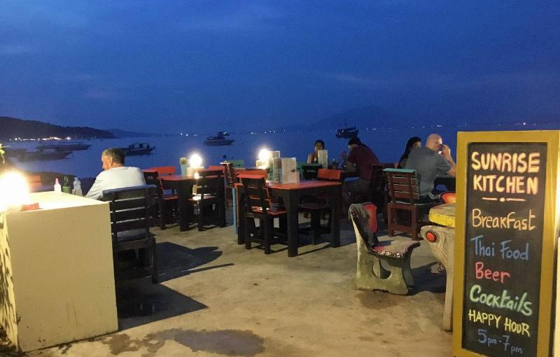 Sunrise Villas Seaview - Restoran