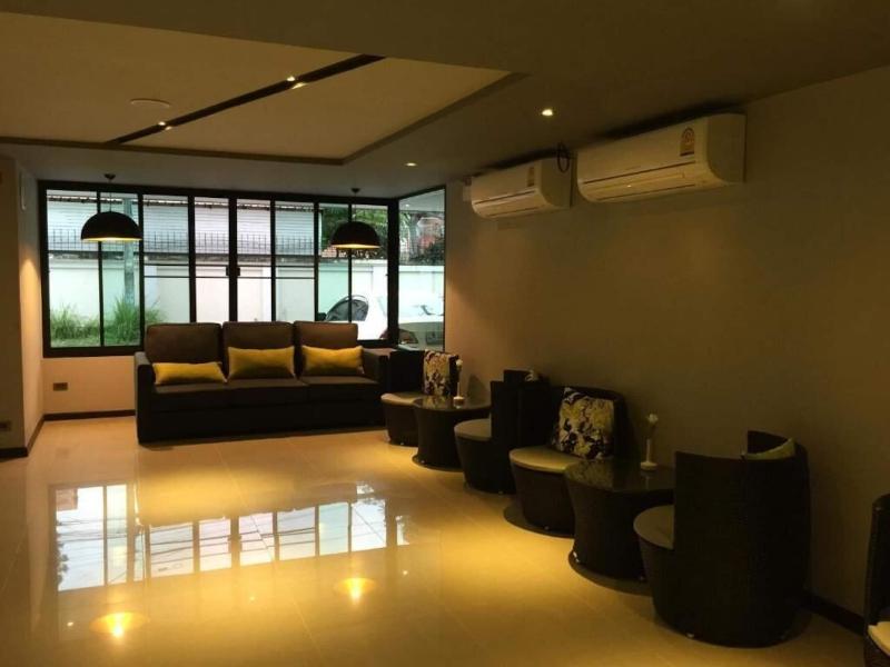 3Season Modern Boutique Apartment - Lobi