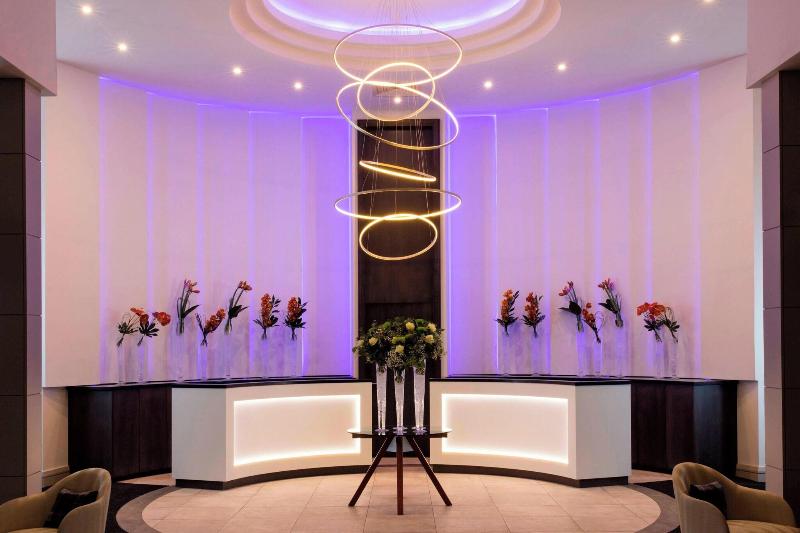 The Glasshouse, Autograph Collection hotels - Lobi