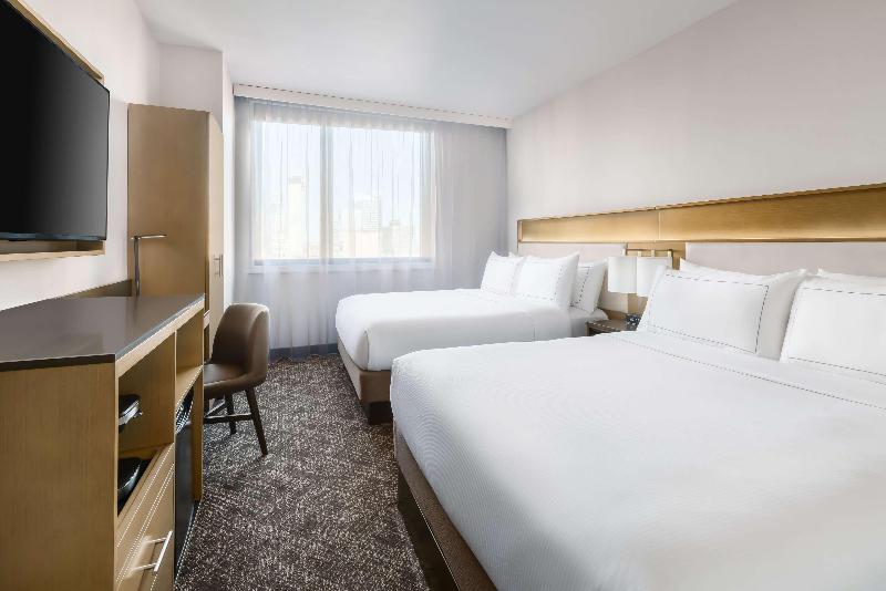DoubleTree by Hilton New York Times Square South - Oda