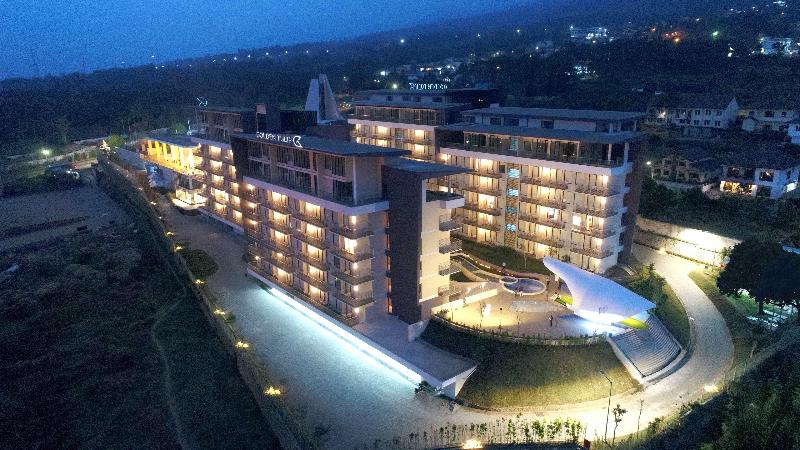 Golden Tulip Holland Resort Batu - Genel