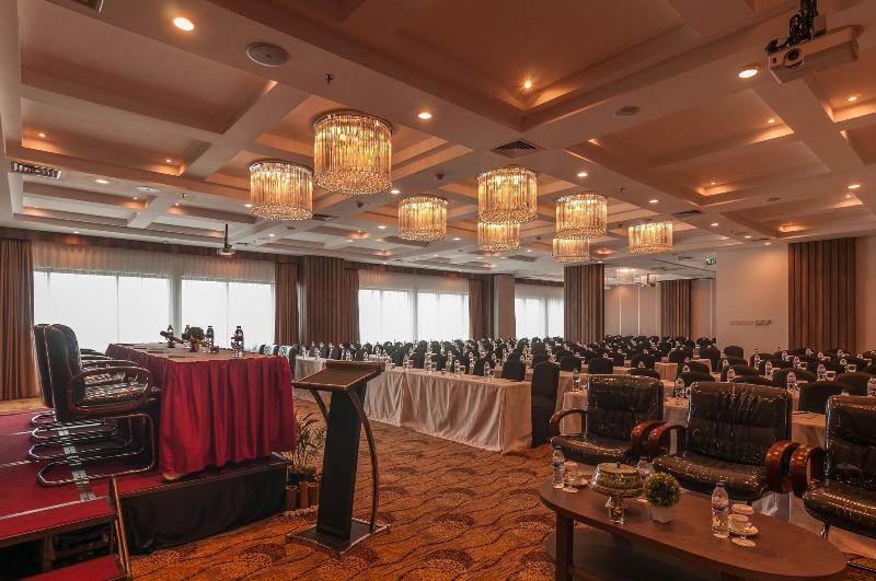 Arthama Hotels Losari Makassar - Toplantı