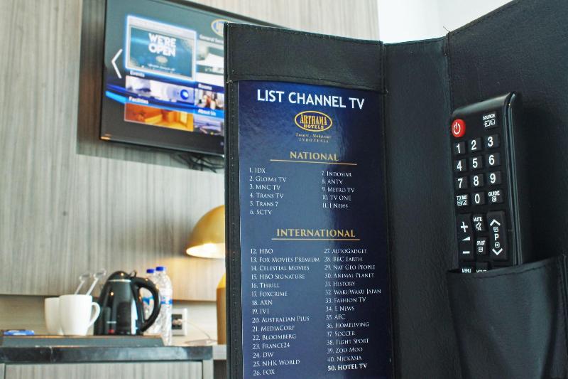 Arthama Hotels Losari Makassar - Oda