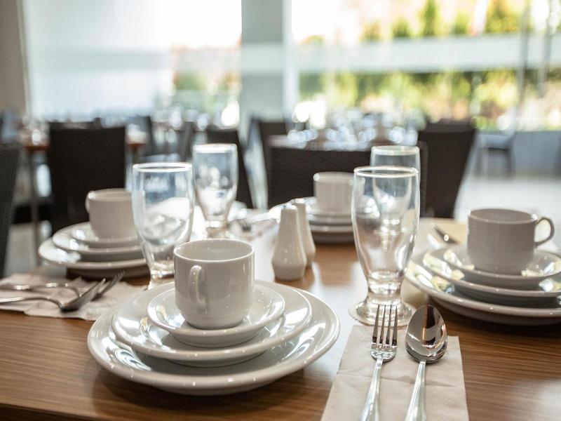 Whiz Prime Hotel Sudirman Makassar - Restoran