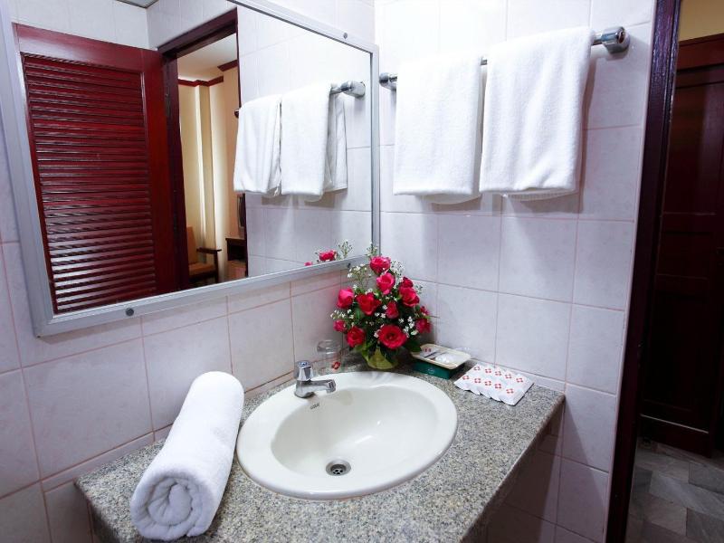 Chumphon Palace Hotel - Oda