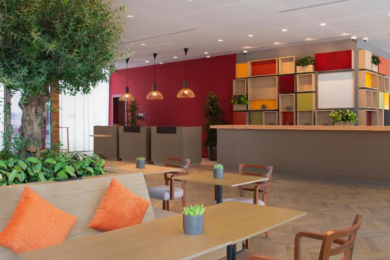 IntercityHotel Dubai Jaddaf Waterfront - Lobi