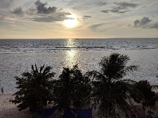 Huvan Beach Hotel At Hulhumale fotoÄŸrafÄ±