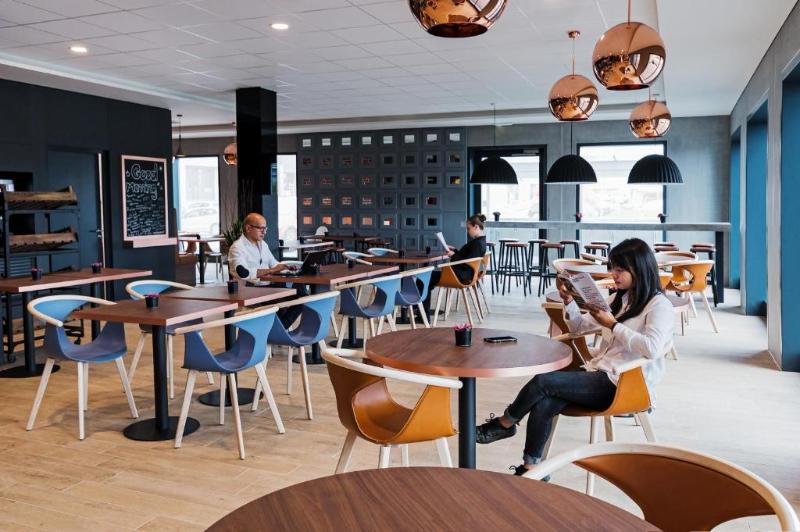 B&B HOTEL Zurich Airport Rumlang - Restoran
