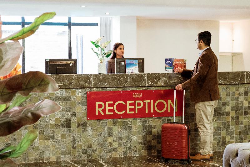 Muthu Glasgow River Hotel - Lobi