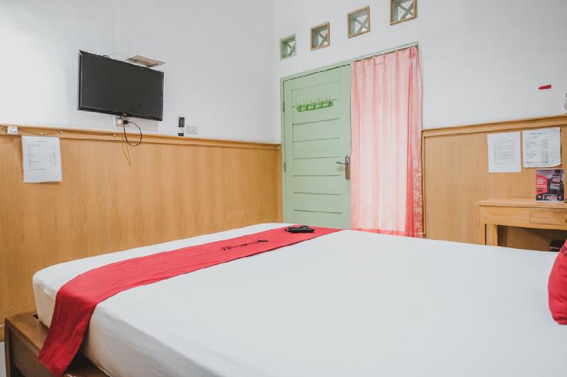 RedDoorz near Kartini Mall Lampung - Oda