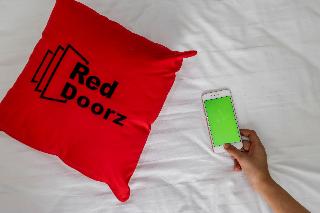 RedDoorz Plus near Alun Alun Kejaksan Cirebon fotoÄŸrafÄ±