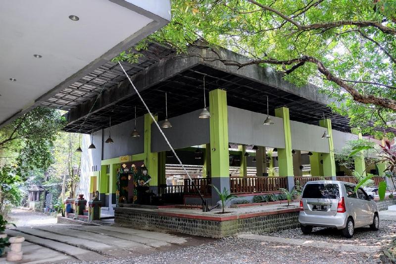RedDoorz Plus near Jalan Baru Bogor - Genel