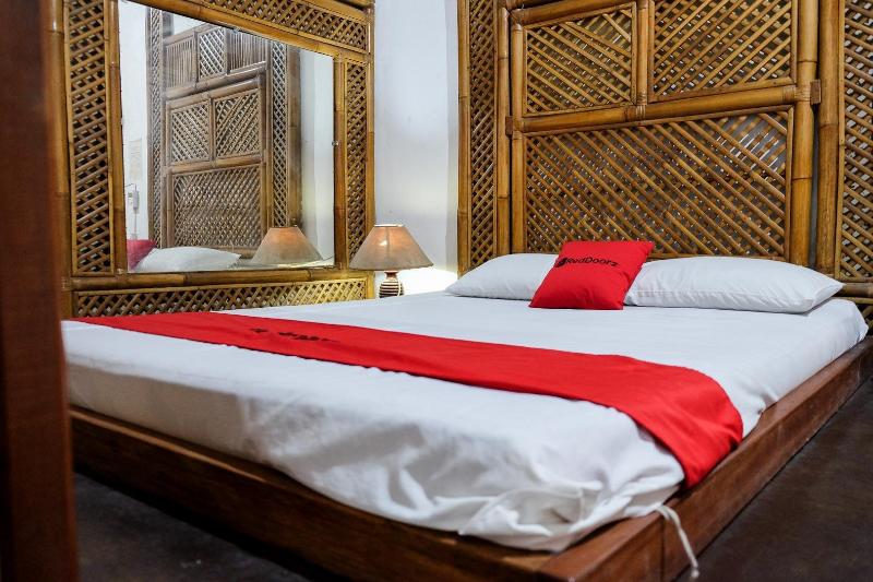 RedDoorz Plus near Jalan Baru Bogor - Oda